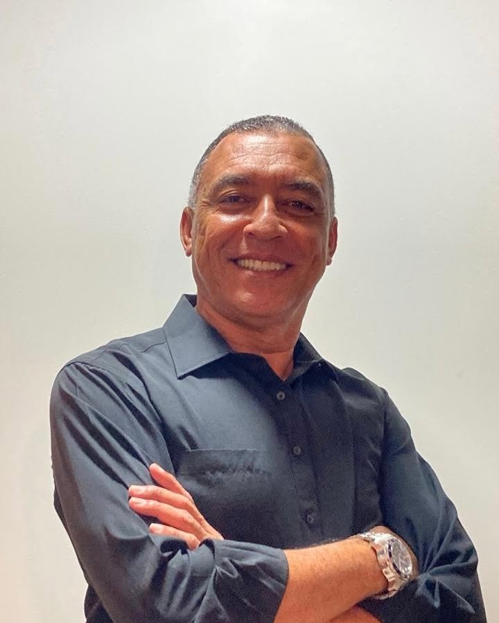Ricardo Minda, corretor de imóveis CRECI 13.473-F